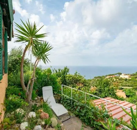 Carol Trilo C * Capoliveri (Isola d'Elba)